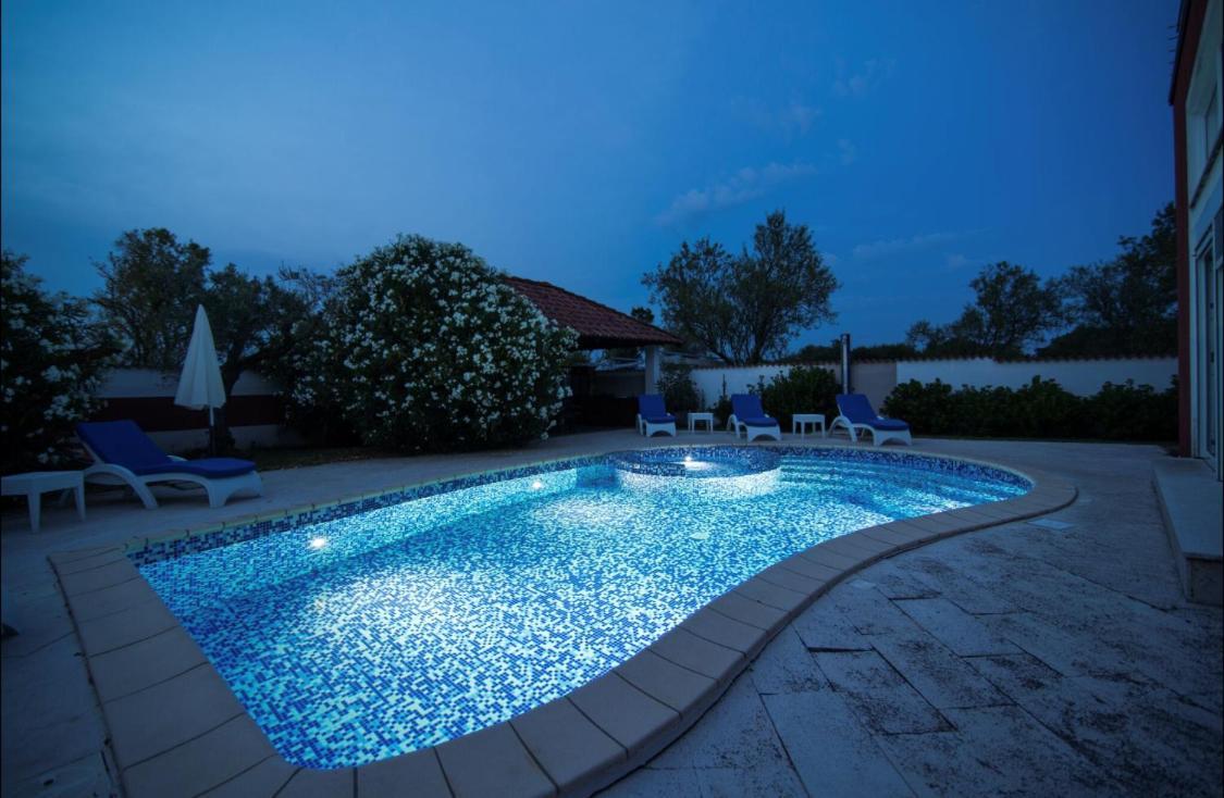 Villa Filip - Private Pool & Gym PUY Exterior foto